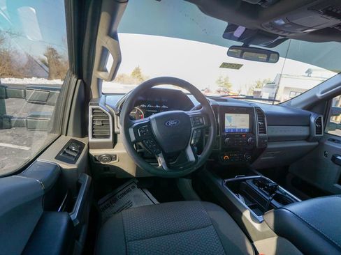 Used 2022 Ford F250 XLT w/ Black Appearance Package image 15