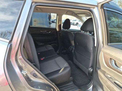 Used 2020 Nissan Rogue SV AWD/4WD image 14