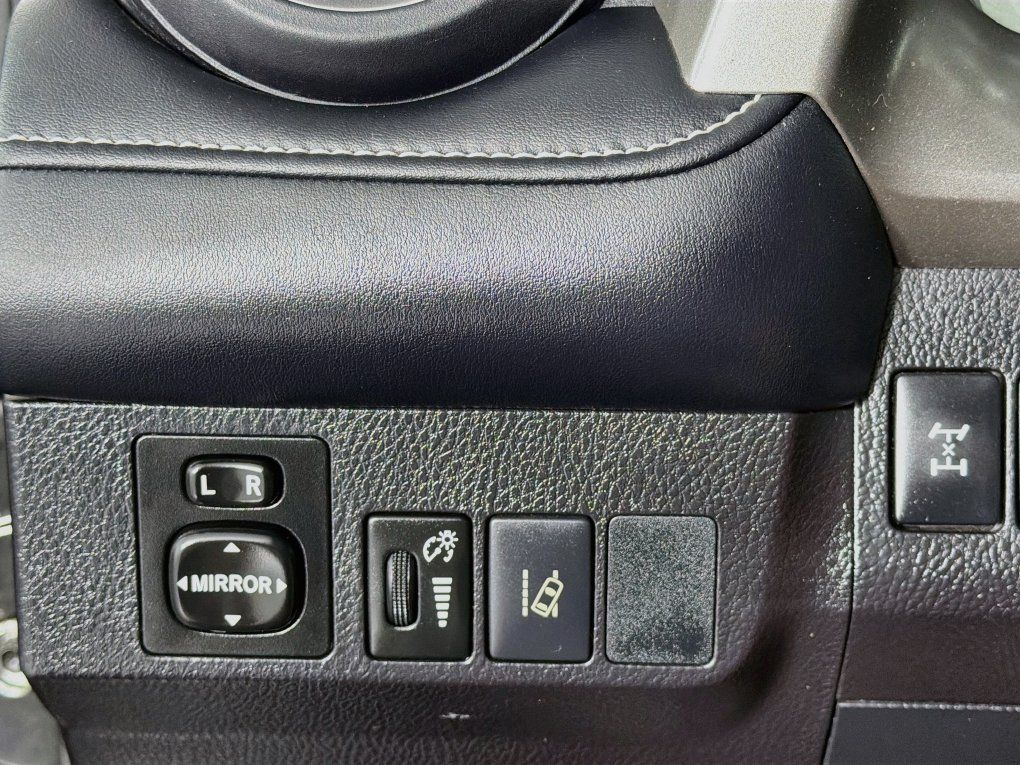 Used 2017 Toyota RAV4 XLE w/ Plus Extra Value Package AWD/4WD image 15
