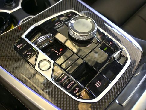 New 2025 BMW X7 M60i w/ Executive Package image 25