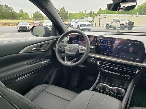 New 2026 Chevrolet Traverse LT FWD image 39