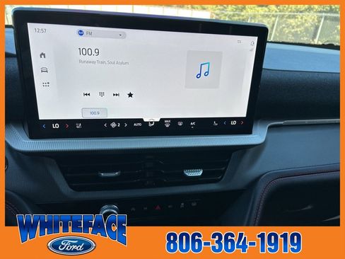 Used 2025 Ford Explorer ST-Line w/ Premium Package image 23