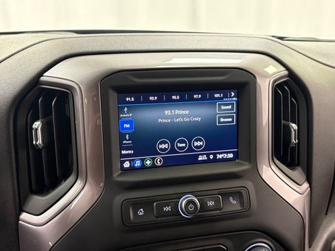 Certified 2021 Chevrolet Silverado 1500 Custom Trail Boss AWD/4WD image 17