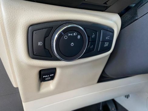 Used 2019 Lincoln Nautilus Reserve FWD image 65
