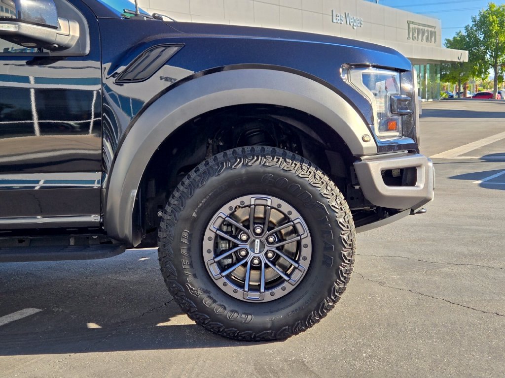 Used 2020 Ford F150 Raptor w/ Equipment Group 802A Luxury AWD/4WD image 7