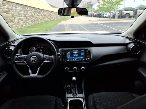 Used 2023 Nissan Kicks SV FWD image 32
