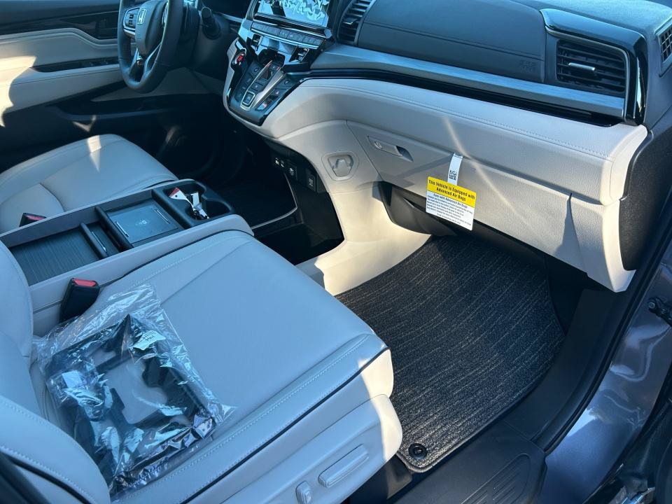 New 2027 Honda Odyssey Touring image 28