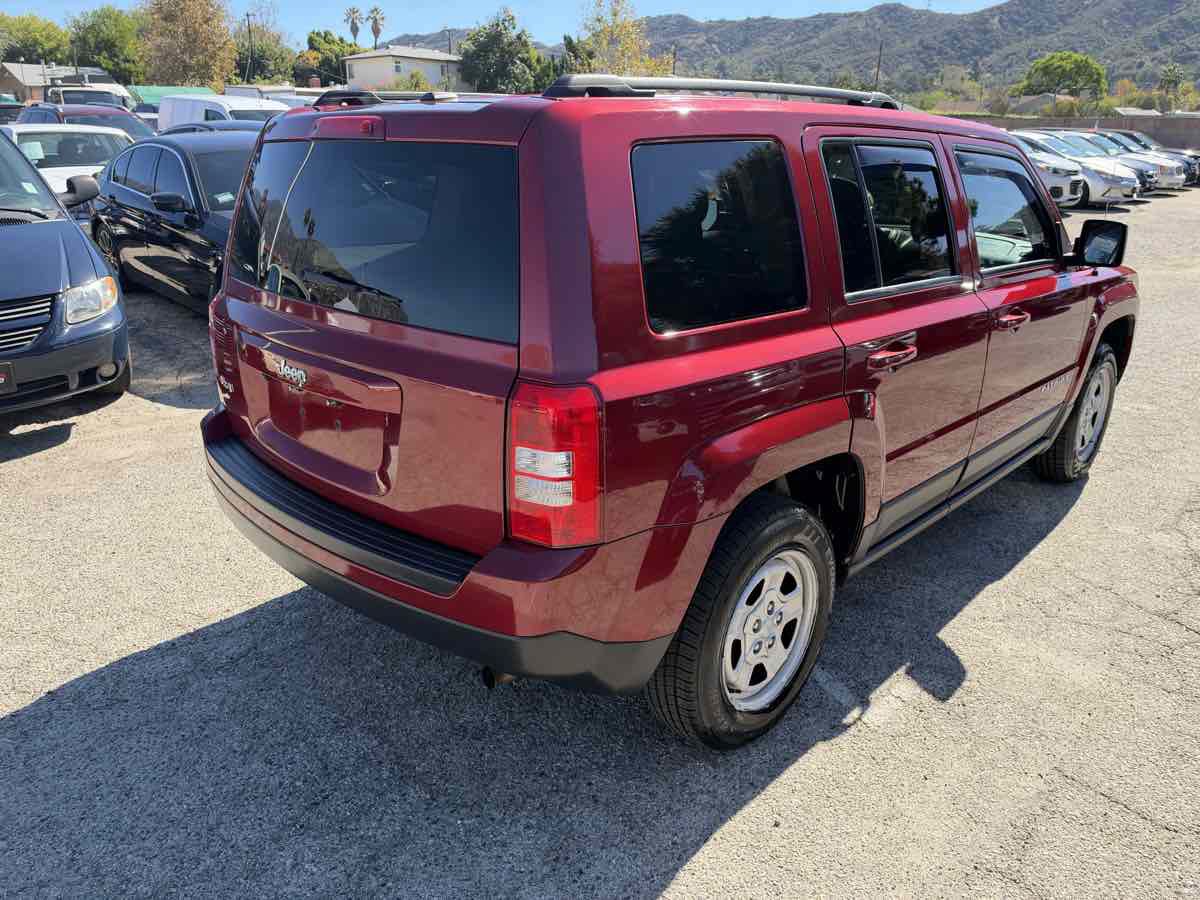 Used 2016 Jeep Patriot Sport w/ Power Value Group AWD/4WD image 6