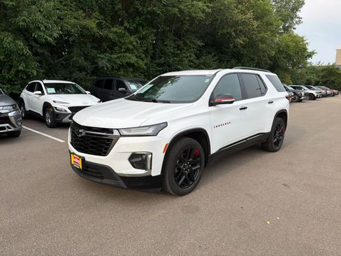 Used 2023 Chevrolet Traverse Premier w/ Redline Edition AWD/4WD image 4