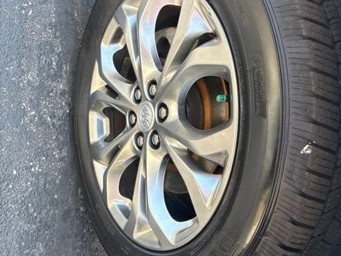 Used 2019 Buick Enclave Avenir w/ Avenir Technology Package AWD/4WD image 27