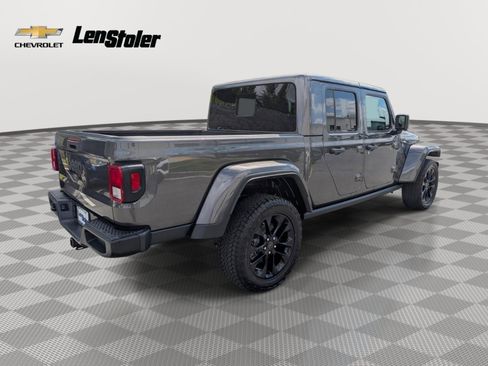 Used 2025 Jeep Gladiator Sport AWD/4WD image 5