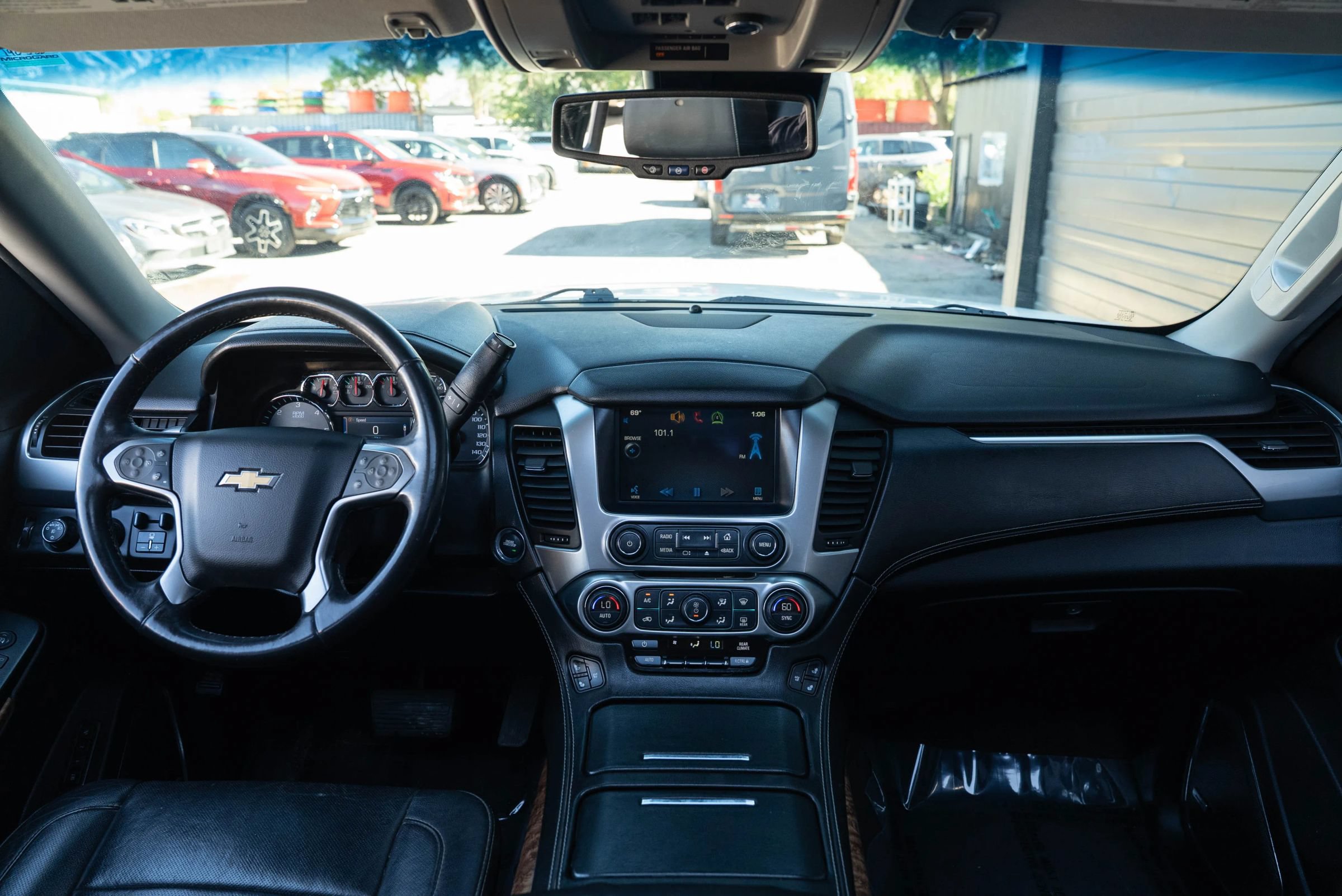 Used 2015 Chevrolet Tahoe LTZ AWD/4WD image 19