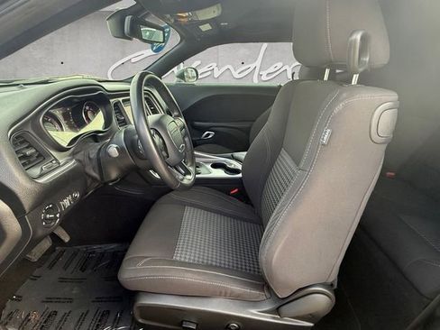 Used 2020 Dodge Challenger SXT w/ Driver Convenience Group RWD image 19