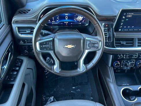 Used 2024 Chevrolet Suburban LT image 17