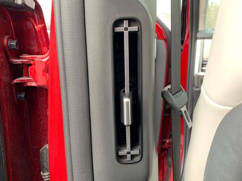 Used 2025 Hyundai Santa Fe SEL image 24