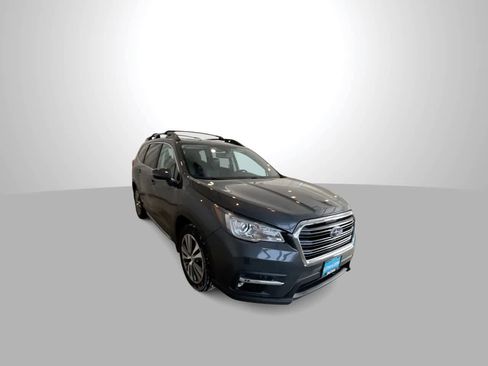 Used 2021 Subaru Ascent Limited w/ Technology Package image 2
