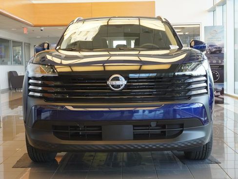 Used 2025 Nissan Kicks SV w/ SV Premium Package image 5