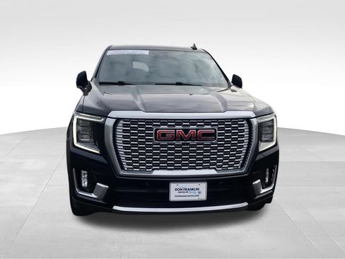 Used 2023 GMC Yukon Denali AWD/4WD image 3