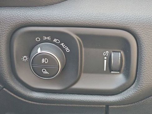 Used 2024 RAM 1500 Big Horn AWD/4WD image 19
