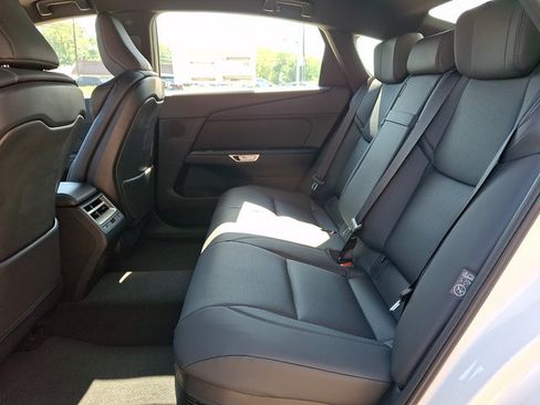New 2026 Lexus ES 350h AWD image 6