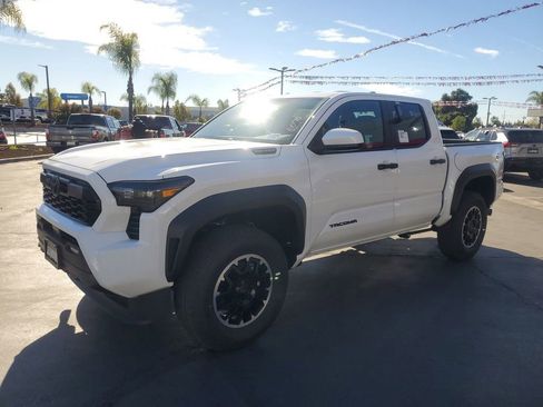 New 2025 Toyota Tacoma TRD Off-Road image 7