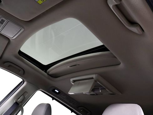 Used 2017 Honda Odyssey EX-L image 39