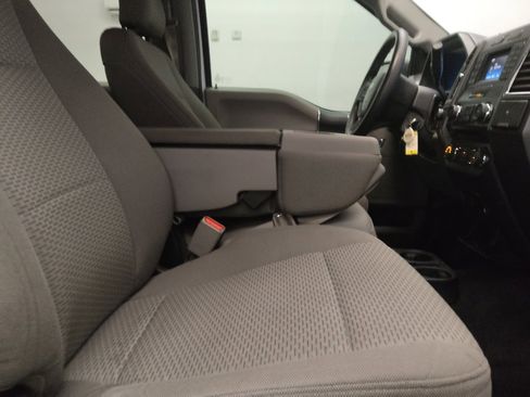Used 2016 Ford F150 XLT AWD/4WD image 21