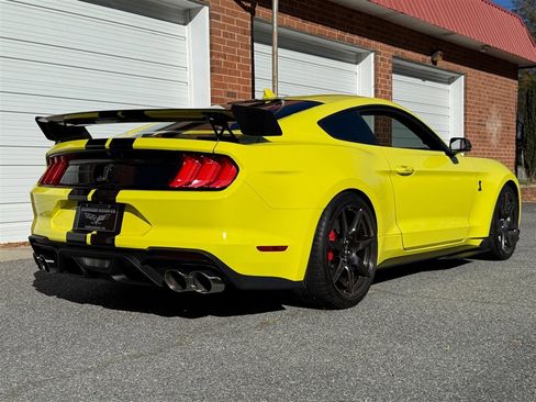 Used 2021 Ford Mustang Shelby GT500 w/ Carbon Fiber Track Pack image 45