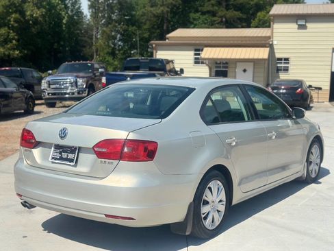 Used 2012 Volkswagen Jetta SE FWD image 10