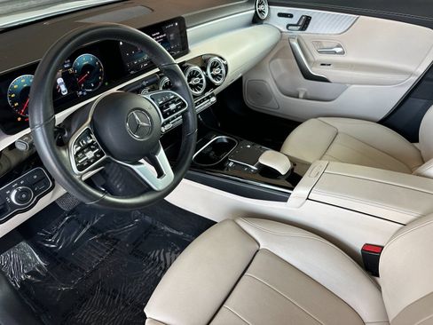 Used 2021 Mercedes-Benz CLA 250 w/ Premium Package image 11