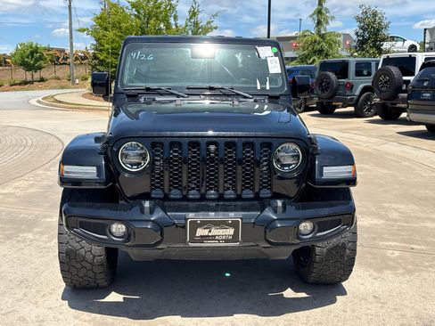 Certified 2022 Jeep Gladiator Overland AWD/4WD image 3