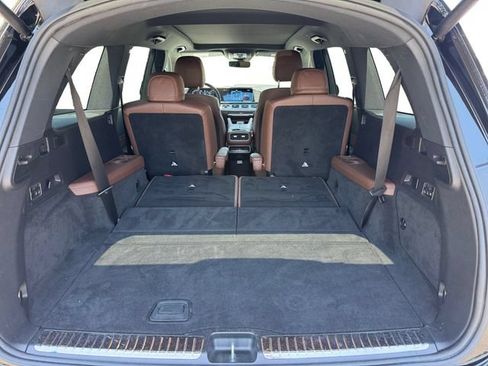 Used 2025 Mercedes-Benz GLS 450 4MATIC image 18