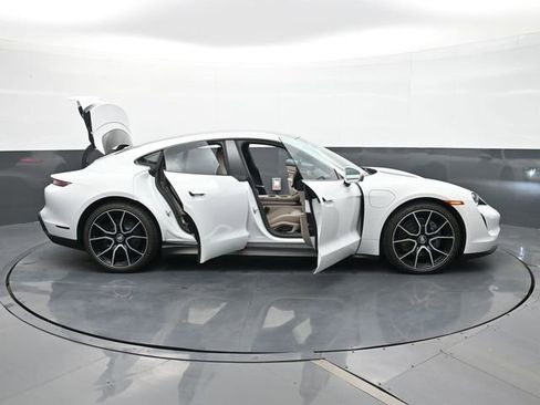Certified 2023 Porsche Taycan image 34
