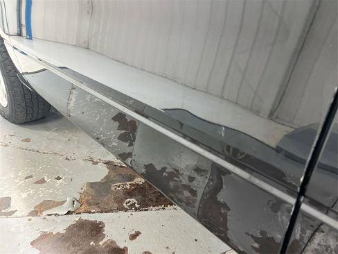 Used 2010 Ford F150 XLT image 33