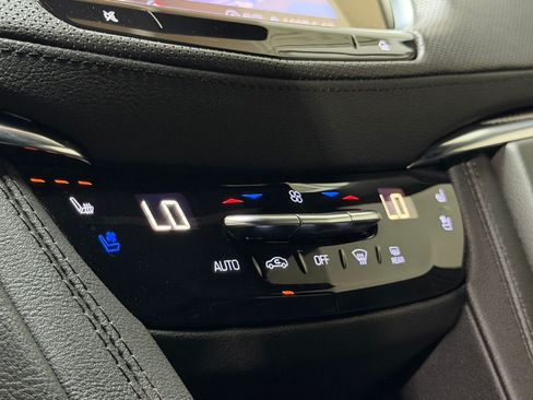 Certified 2023 Cadillac XT5 Sportv w/ Technology Package AWD/4WD image 21