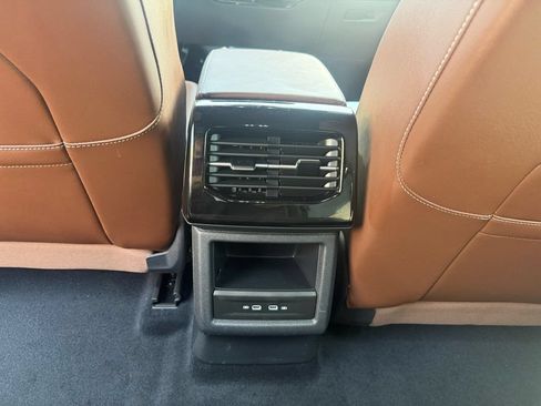 Used 2023 Volkswagen ID.4 Pro AWD/4WD image 45