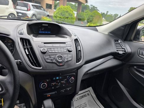 Used 2018 Ford Escape SE AWD/4WD image 16