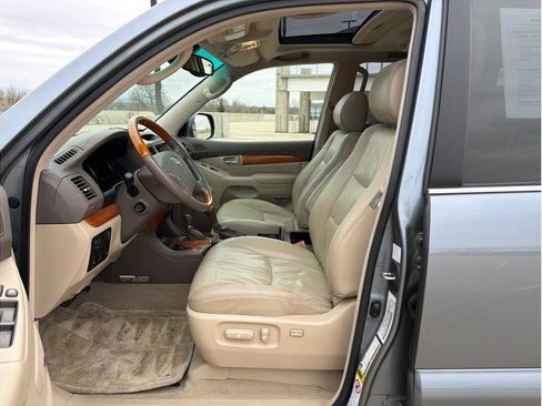 Used 2004 Lexus GX 470 image 10