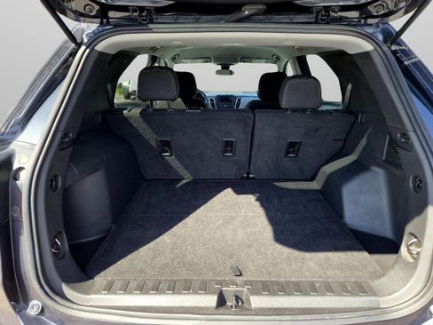 Used 2023 Chevrolet Equinox LT image 52
