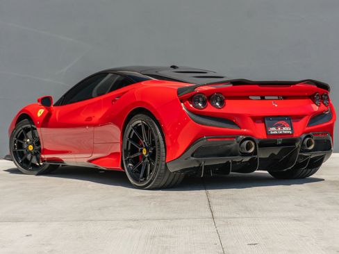 Used 2020 Ferrari F8 Tributo image 9