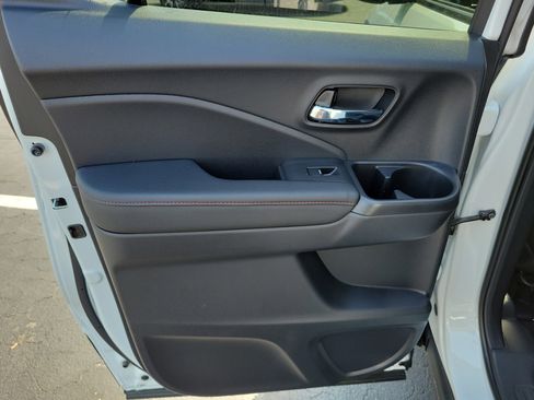 New 2026 Honda Ridgeline Black Edition image 16