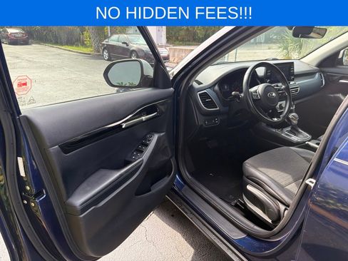 Used 2021 Kia Seltos S FWD image 11