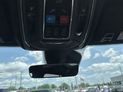 Used 2026 Jeep Grand Cherokee L Limited AWD/4WD image 30