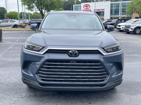 Used 2025 Toyota Grand Highlander FWD image 2