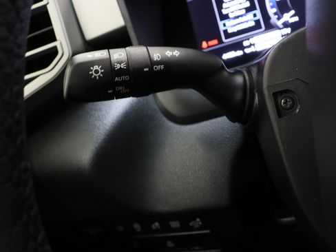 Used 2026 Toyota Tundra Limited w/ Power Package image 27