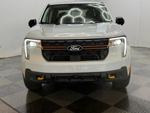 Certified 2025 Ford Maverick Tremor image 9