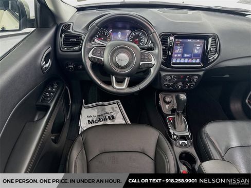 Used 2017 Jeep Compass Limited image 23