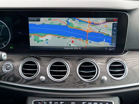 Used 2018 Mercedes-Benz E 400 4MATIC Wagon image 50