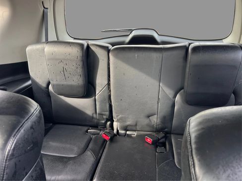 Used 2013 INFINITI QX56 4WD w/ Deluxe Touring Pkg image 31