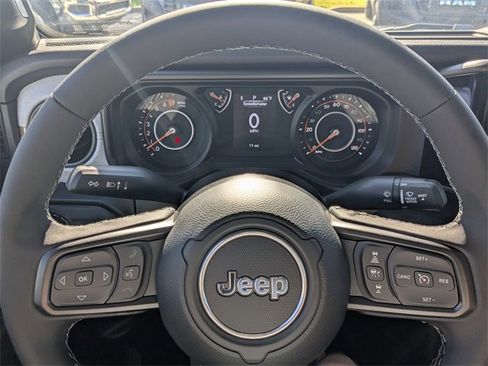 New 2025 Jeep Gladiator Sport image 28